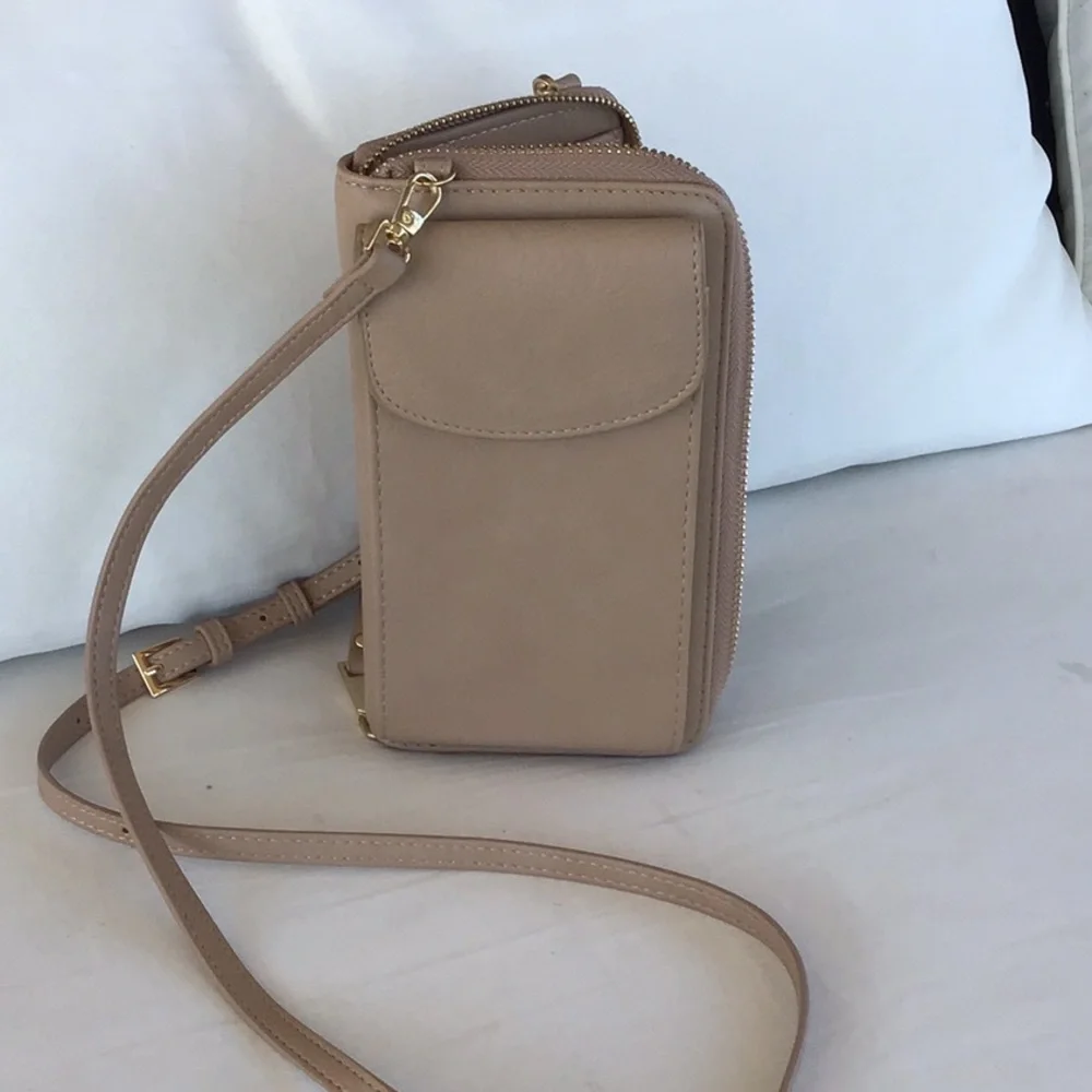 Beige Phone Case/Wallet Crossbody NWOT - Picture 3 of 7